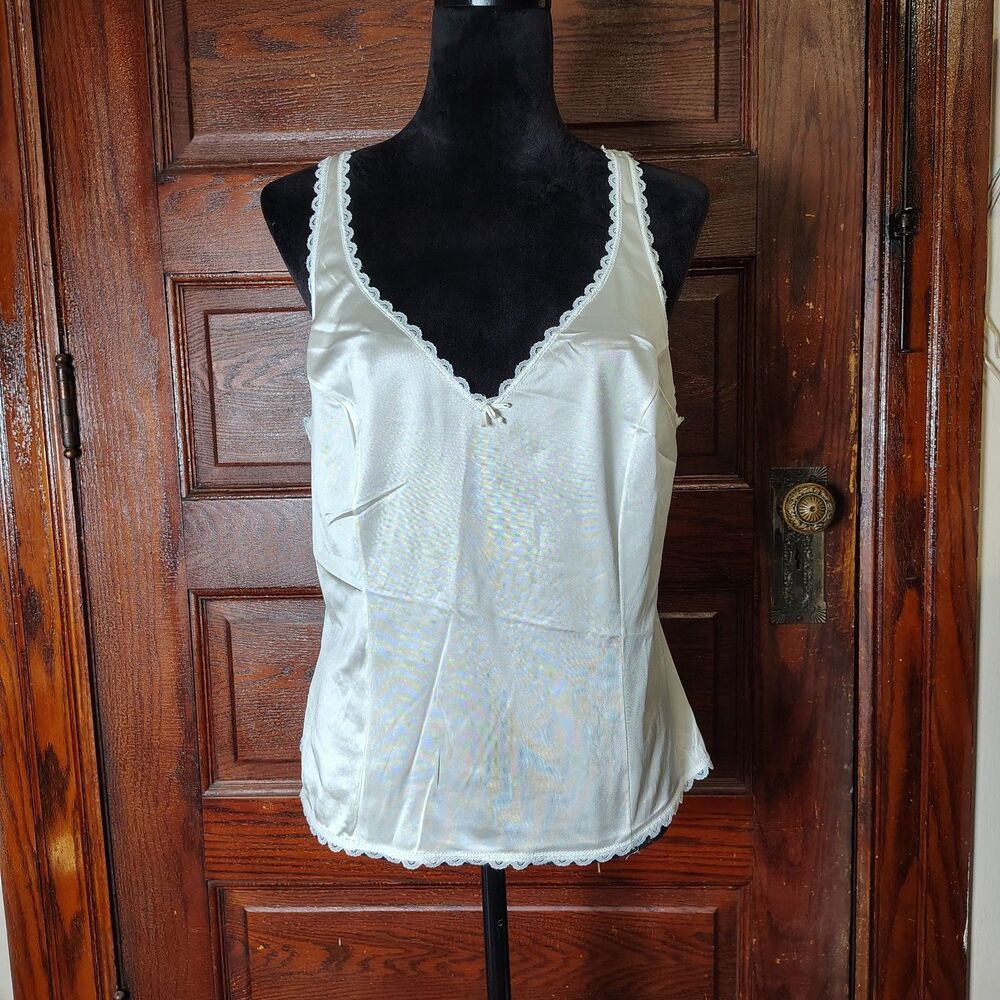 VTG Ivory Satin Lace Trimmed Camisole Warner's Sz 40/T677